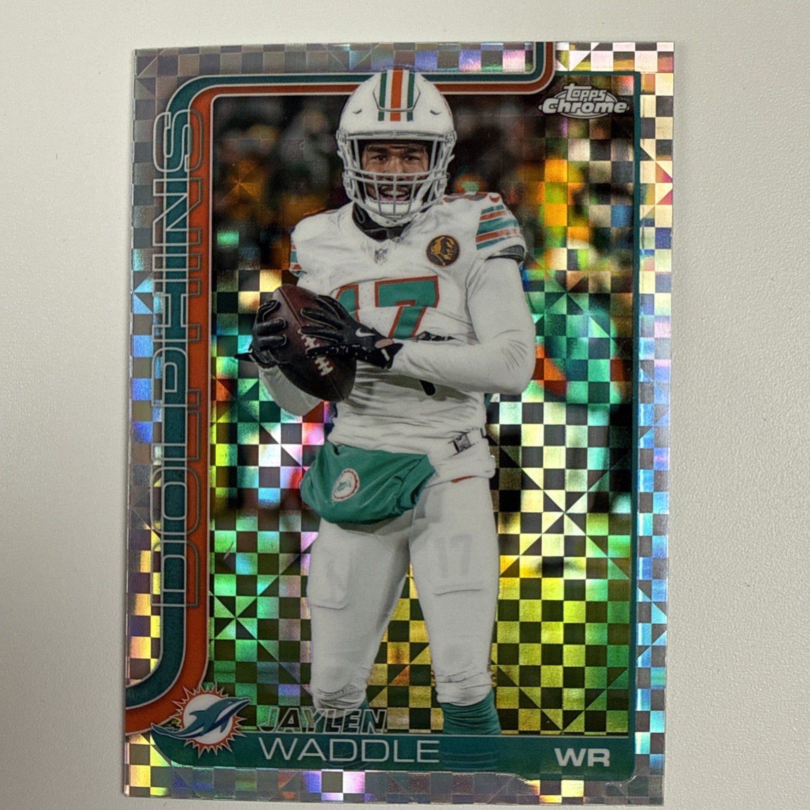 Jaylen Waddle 2025 Topps Chrome X-Fractor #186