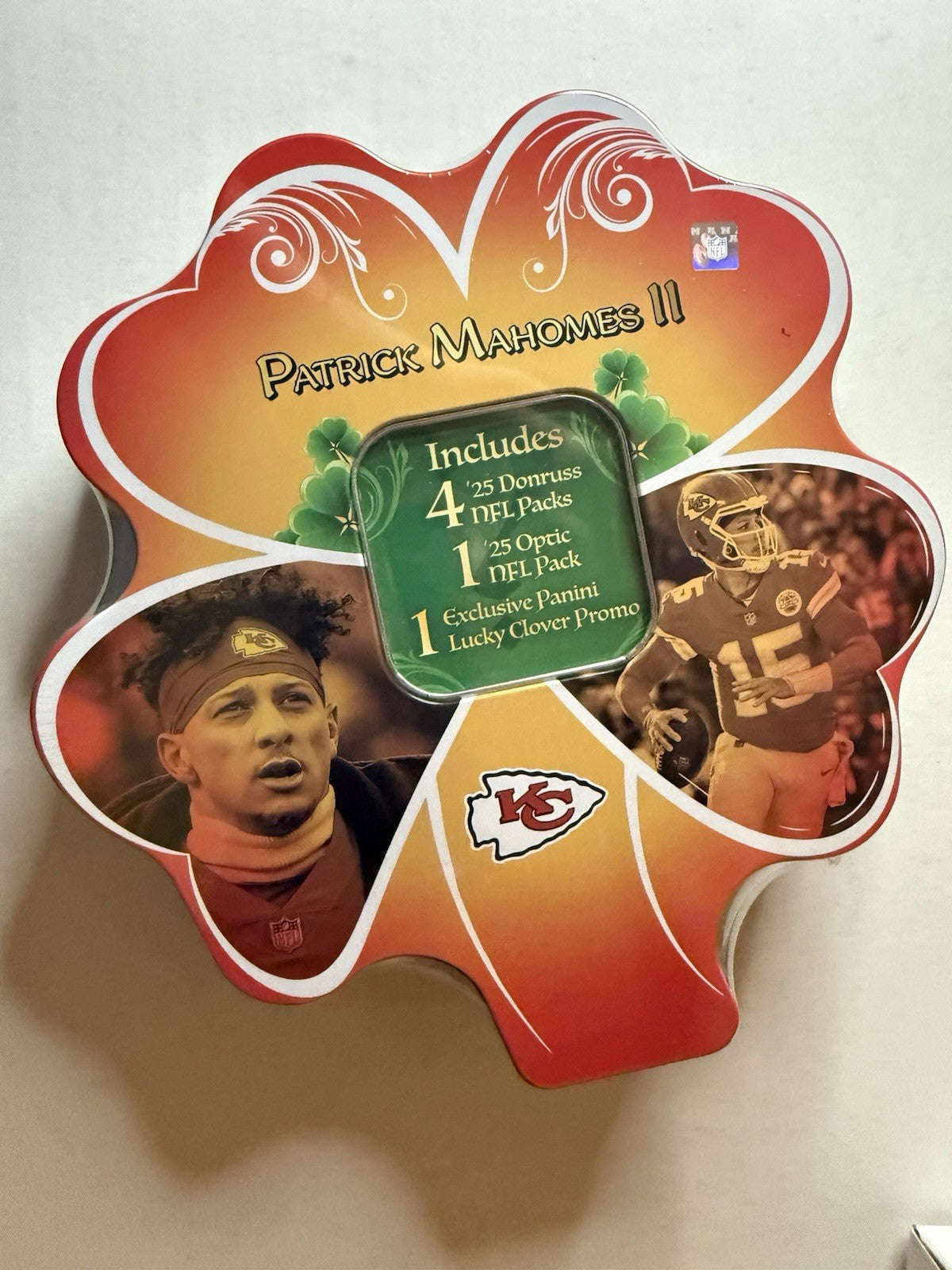 Patrick mahomes #15 Donruss Optic PANINI Shamrock Lucky Clover Tin SEALED