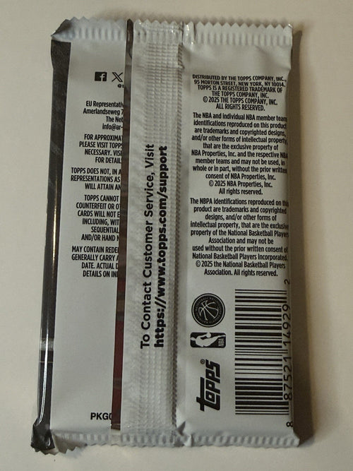 **1x 2025-26 Topps Basketball BLACK FRIDAY Target Exclusive Sealed Pack**