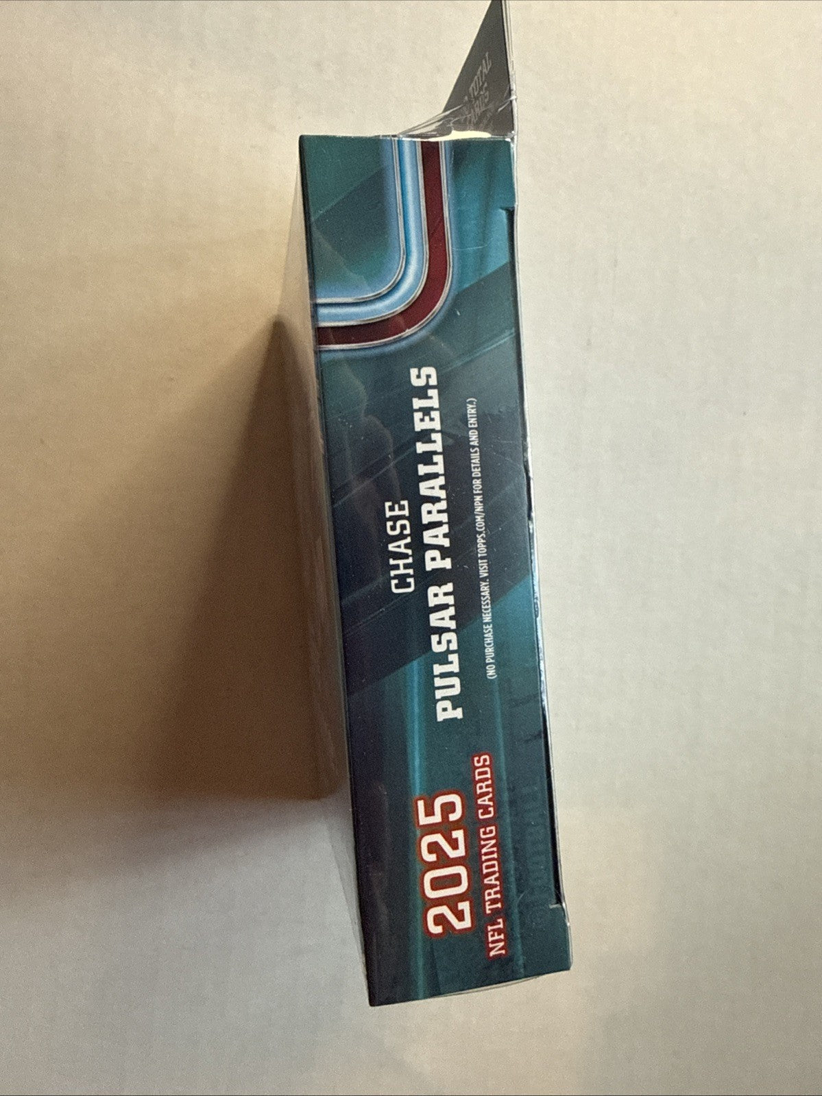2025 Topps Chrome NFL Football Hanger Box Sealed 20 Cards In Hand 🔥